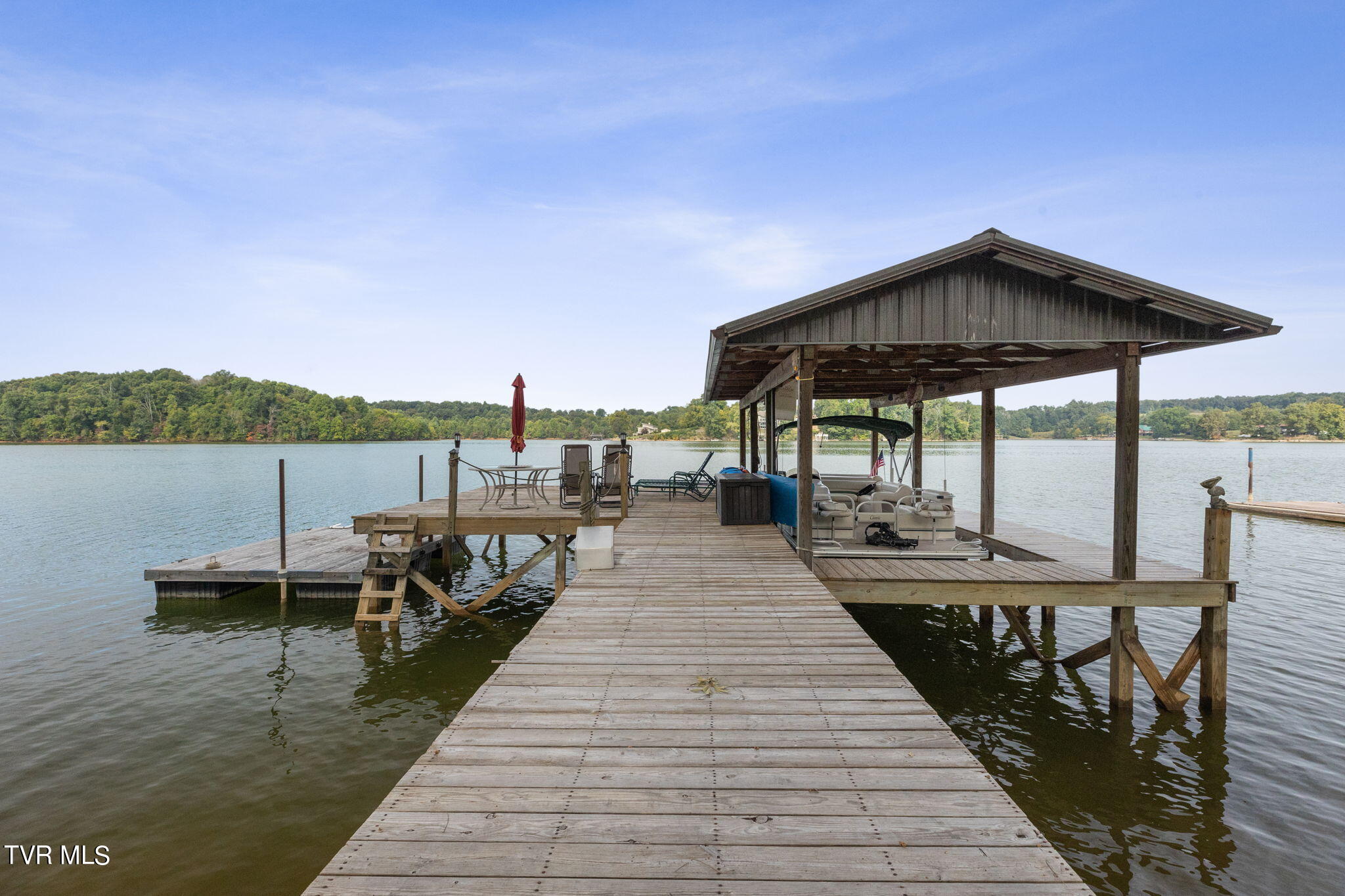 1026 Haw Ridge Road Piney Flats, TN 37686 - Photo 6 of 47 Nice dock on main channel