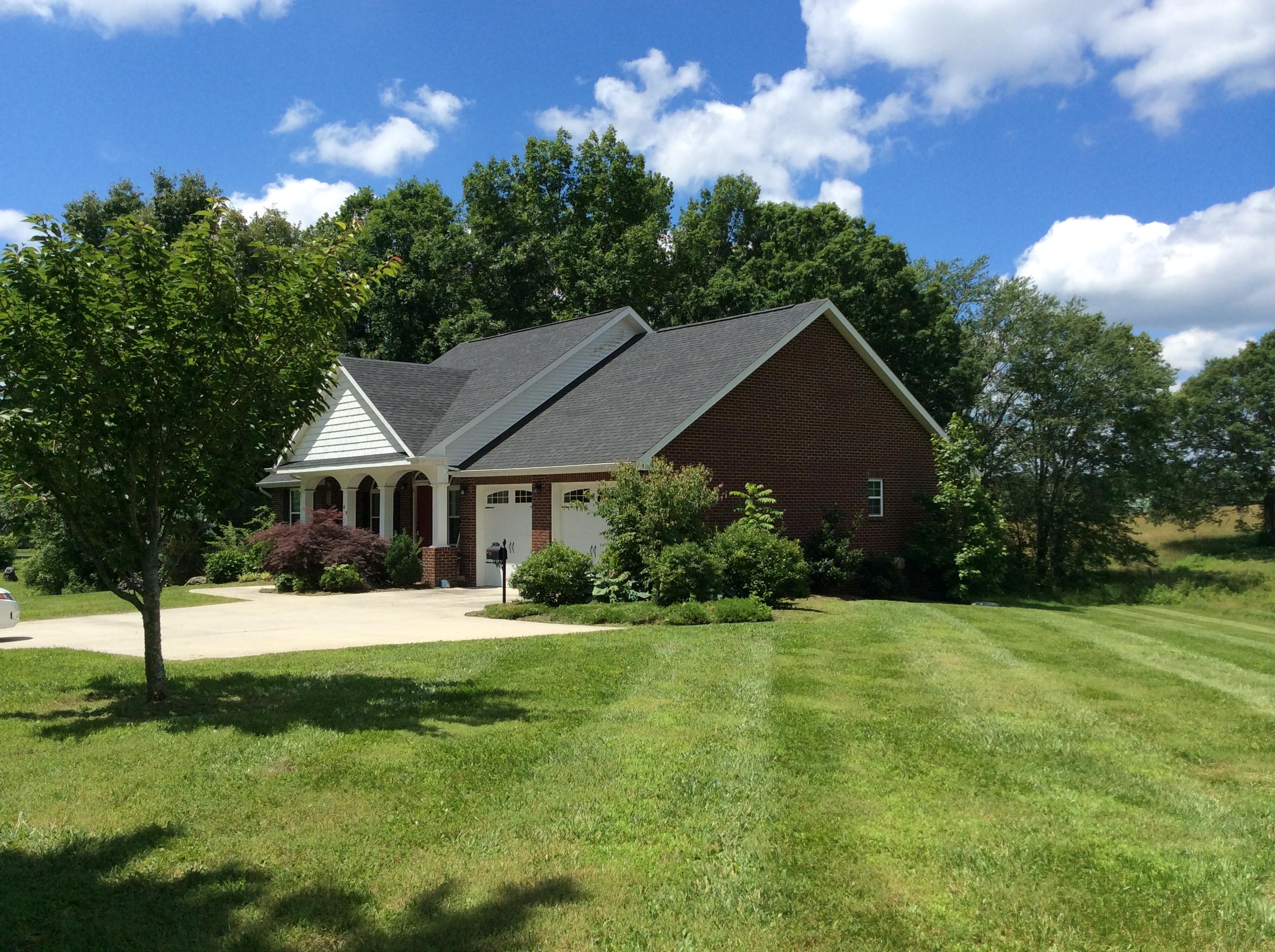 205 R S Marcum Road Oneida, TN 37841 - Photo 3 of 33 IMG_3158