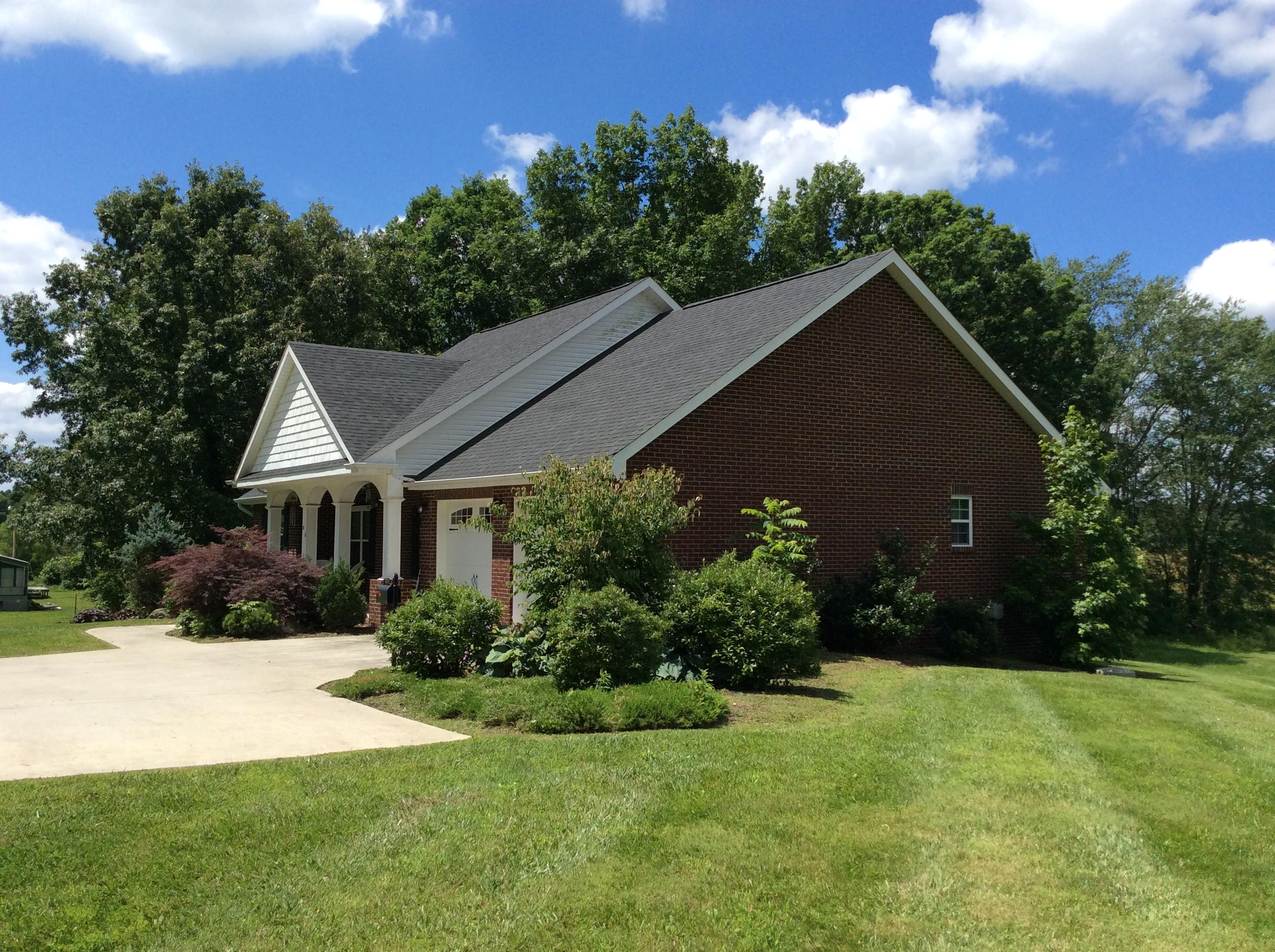 205 R S Marcum Road Oneida, TN 37841 - Photo 4 of 33 IMG_3156