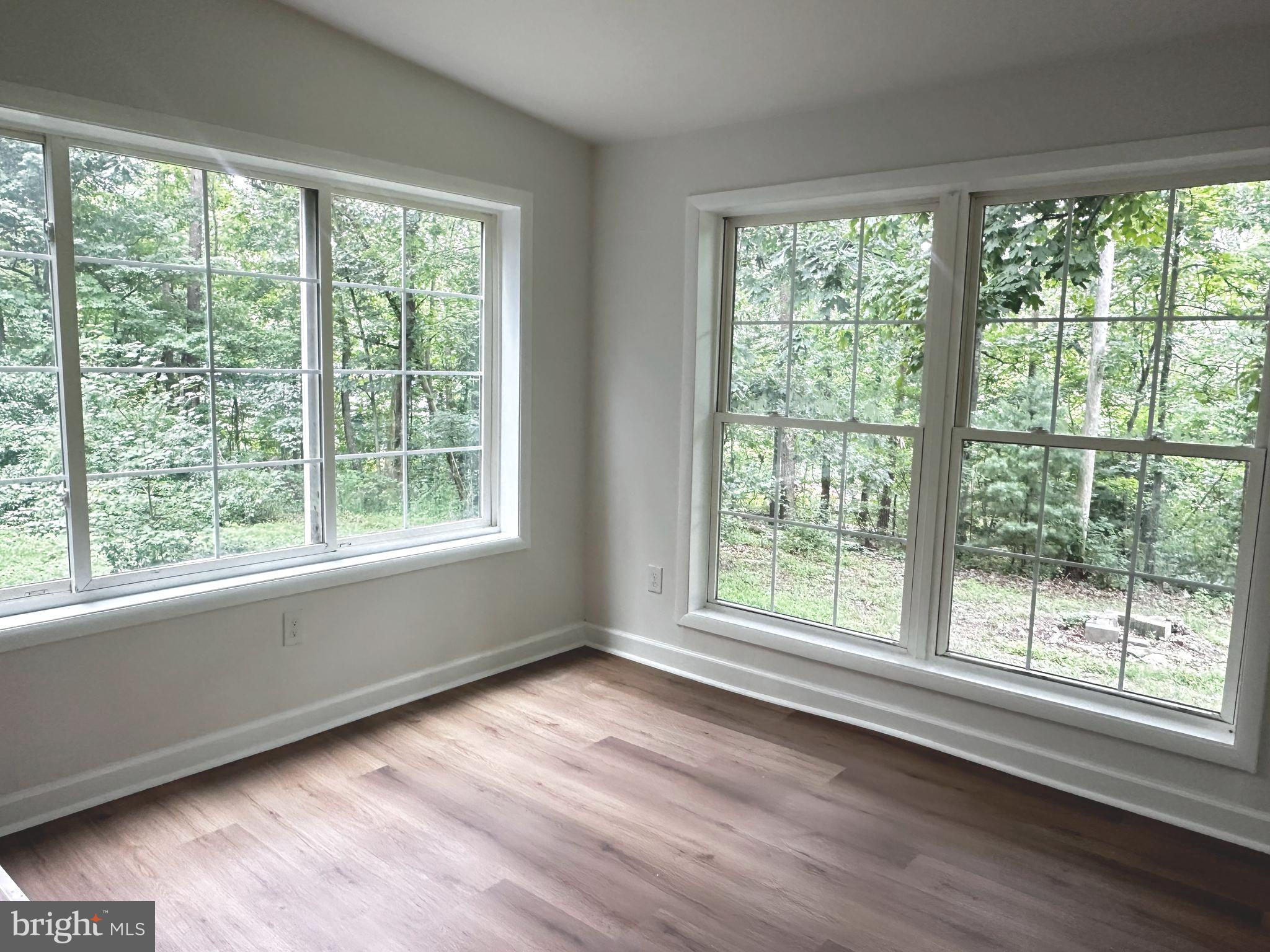 131 Pot Luck Road Hedgesville, WV 25427 - Photo 4 of 17 Gallery Image 4