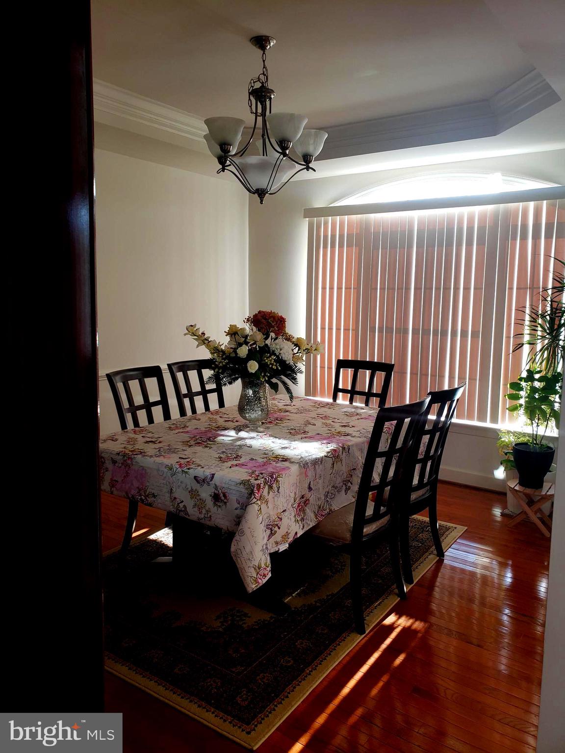 4020 Sapling Way Triangle, VA 22172 - Photo 8 of 43 Dining