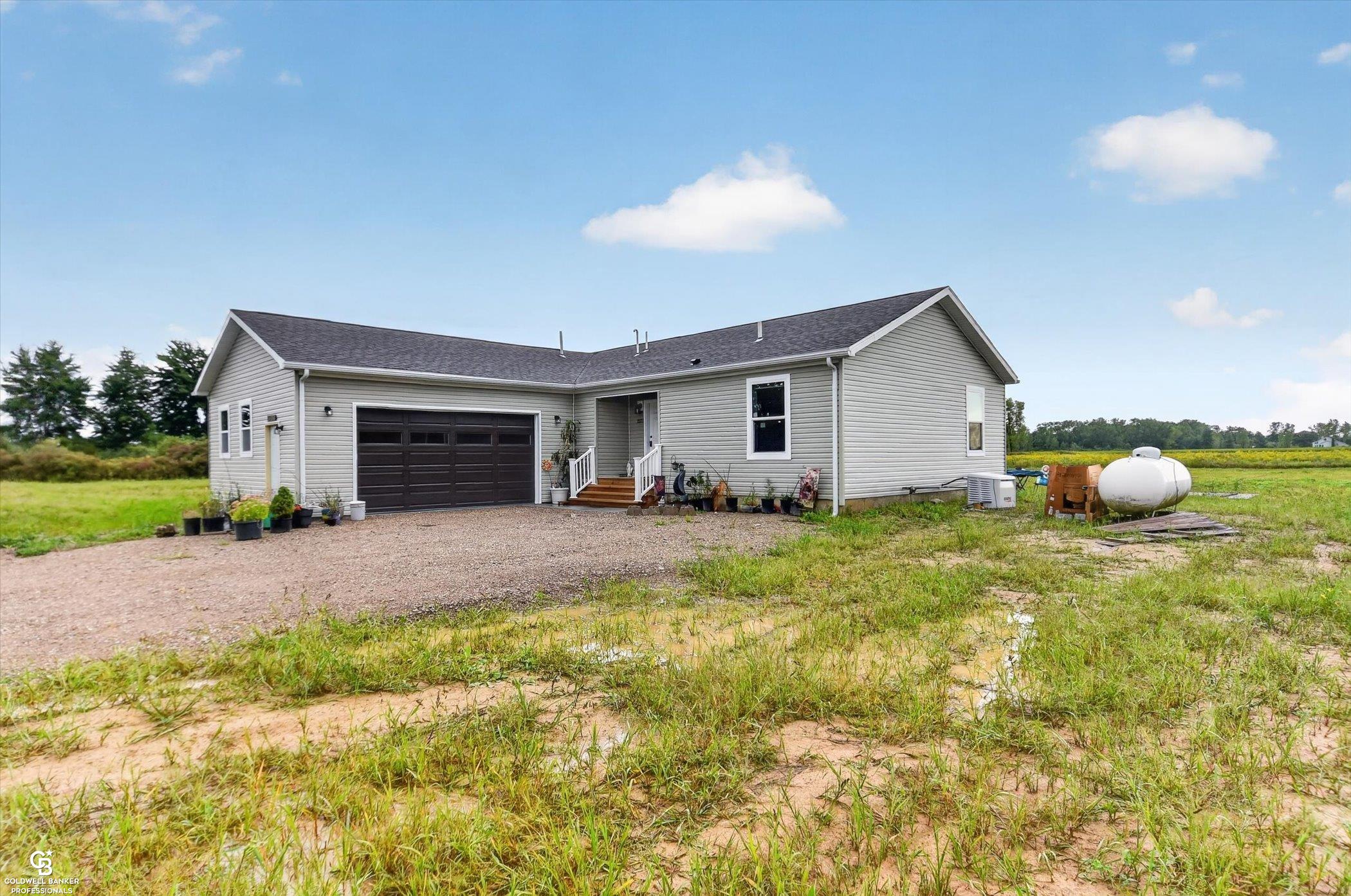 13177 Masters Road Memphis, MI 48041 - Photo 6 of 42 Gallery Image 6