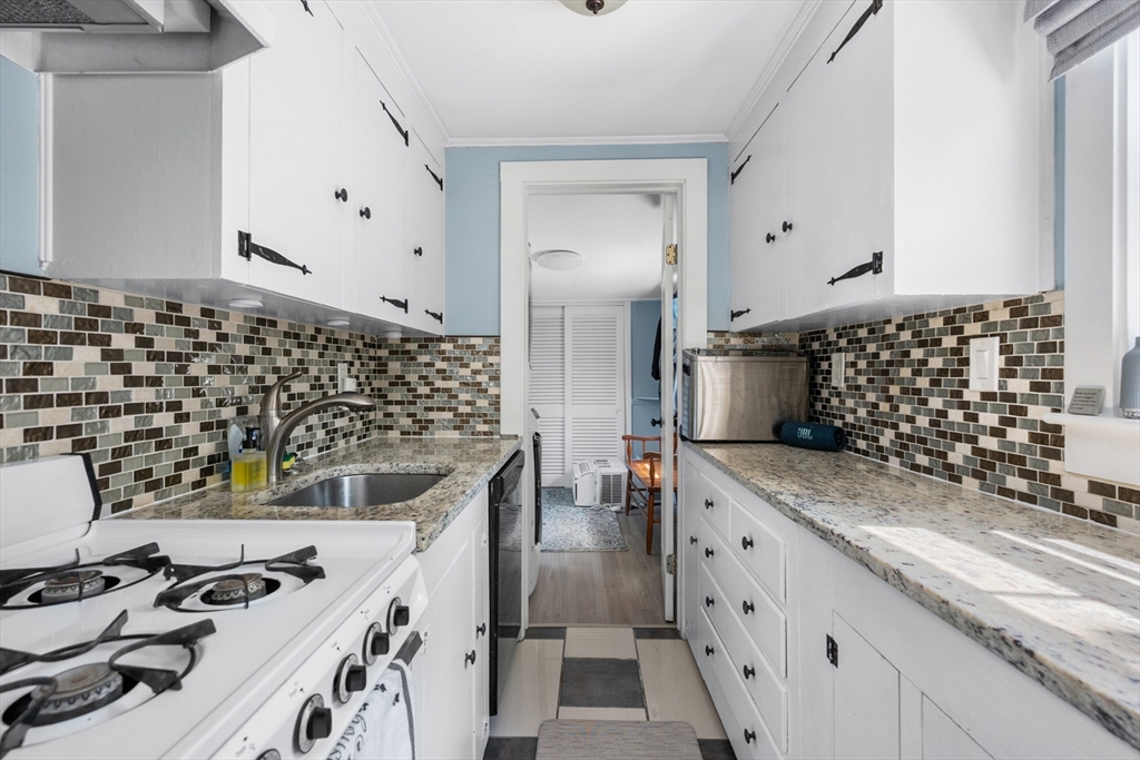 100 River Road Barnstable, MA 02648 - Photo 21 of 34