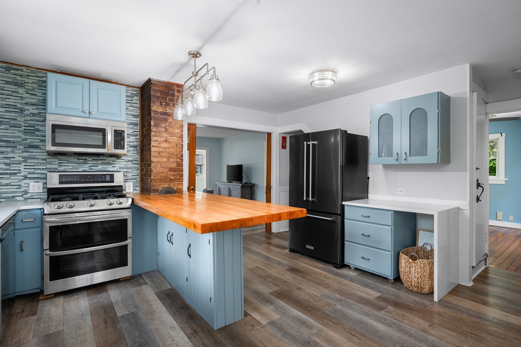 100 River Road Barnstable, MA 02648 - Photo 8 of 34