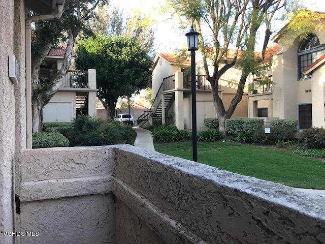 2381 Archwood Lane, Unit 184 Simi Valley, CA 93063 - Photo 23 of 33 a view of backyard with green space