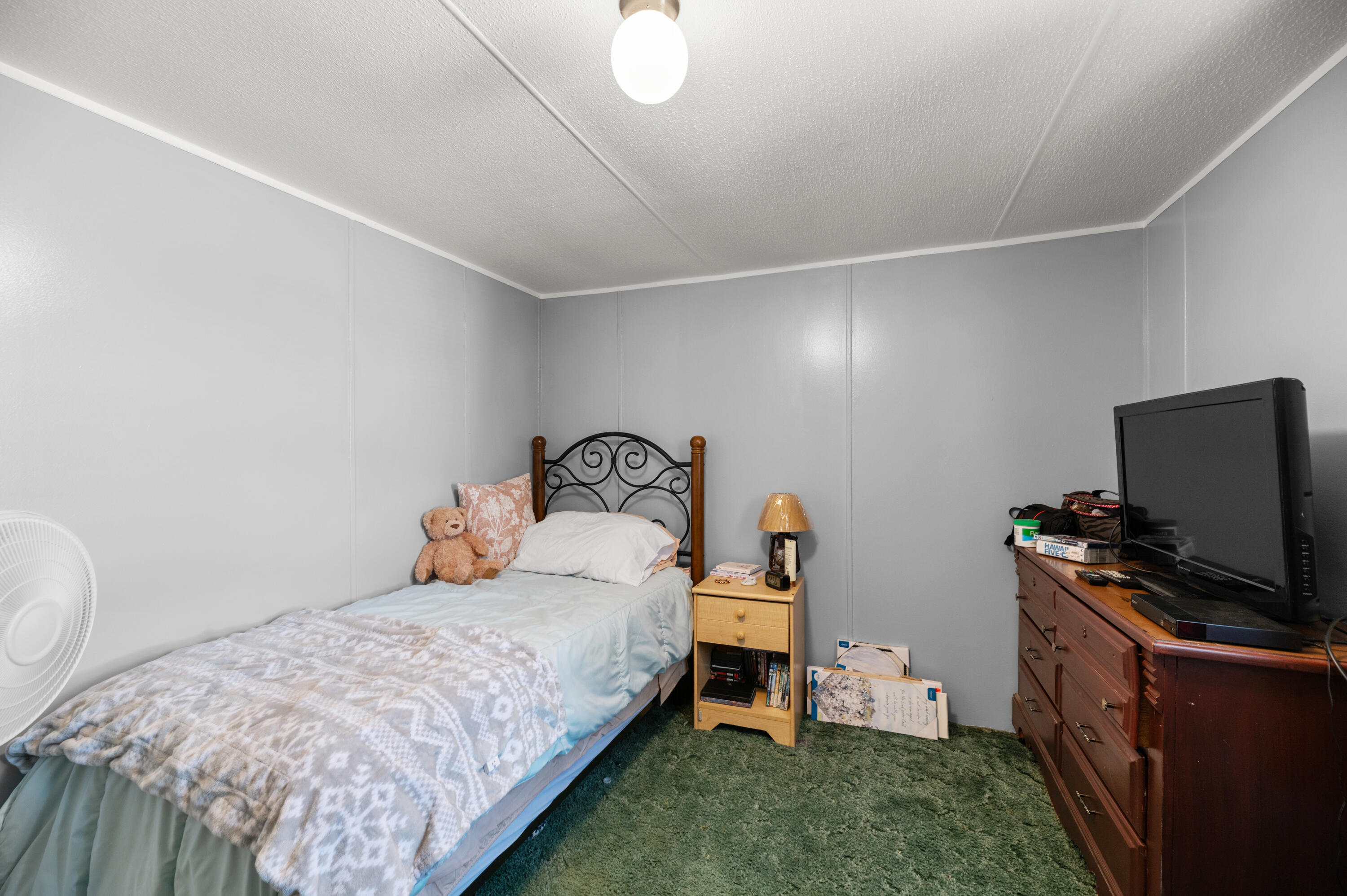 9 Long Avenue Clinton, ME 04927 - Photo 5 of 31 Bedroom #2