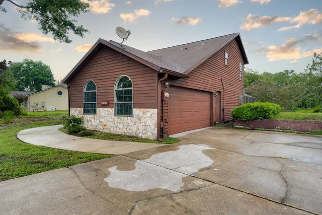 a view of a swimming pool
