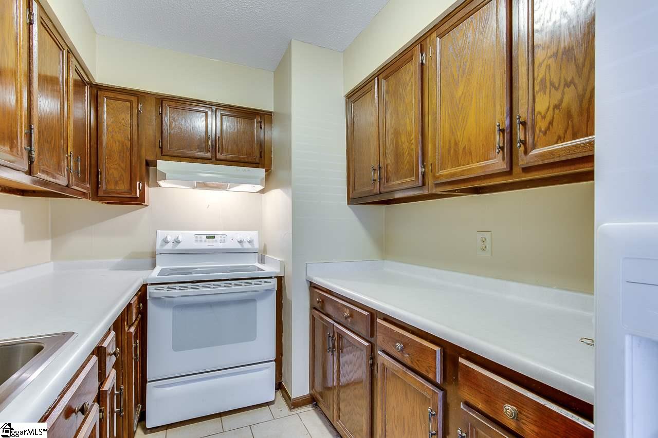 710 Hunts Bridge Road, Unit 27 Greenville, SC 29617 - Photo 15 of 26