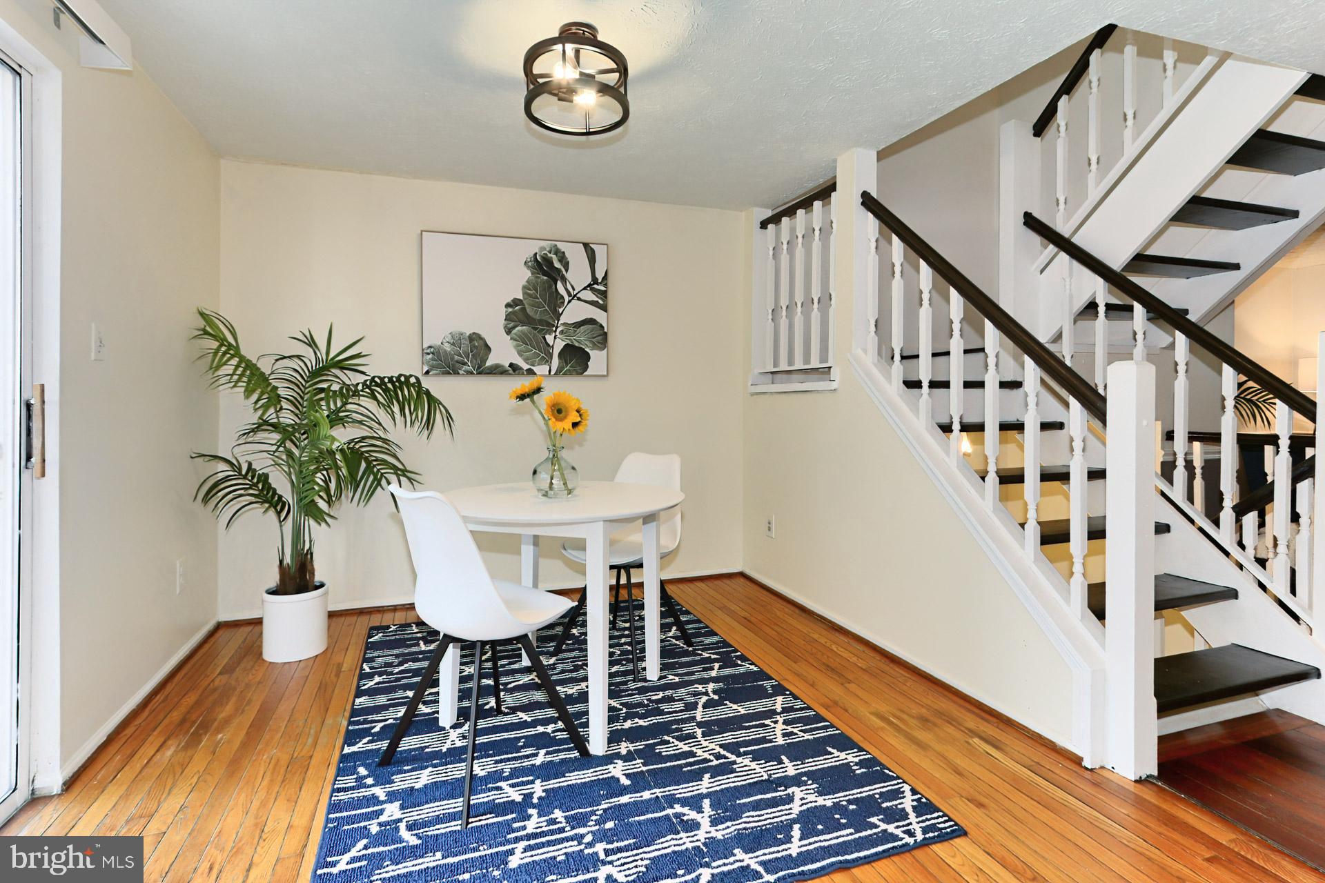 11004 Granby Court Reston, VA 20191 - Photo 5 of 33 Eat-In Space in the Kitchen/Dining Area