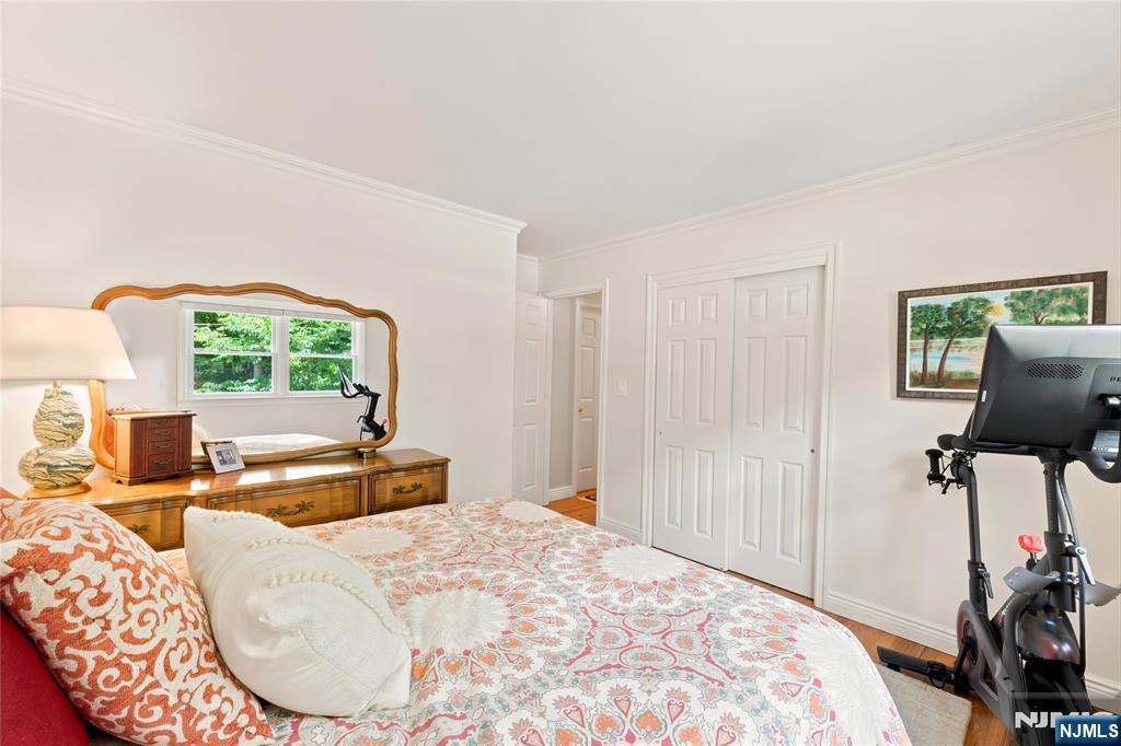 28 Delbrook Road Morris Plains, NJ 07950 - Photo 27 of 41
