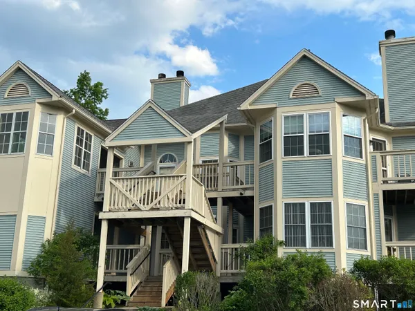 $2,500 | 75 Redwood Drive, Unit 708, East Haven, CT 06513