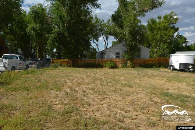 $49,000 | 618 South 5th Street, Glenrock, WY 82637