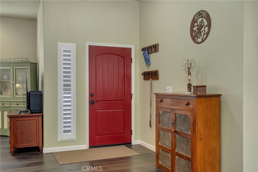 36 Phyllis Court Chico, CA 95928 - Photo 11 of 41 Interior Entry
