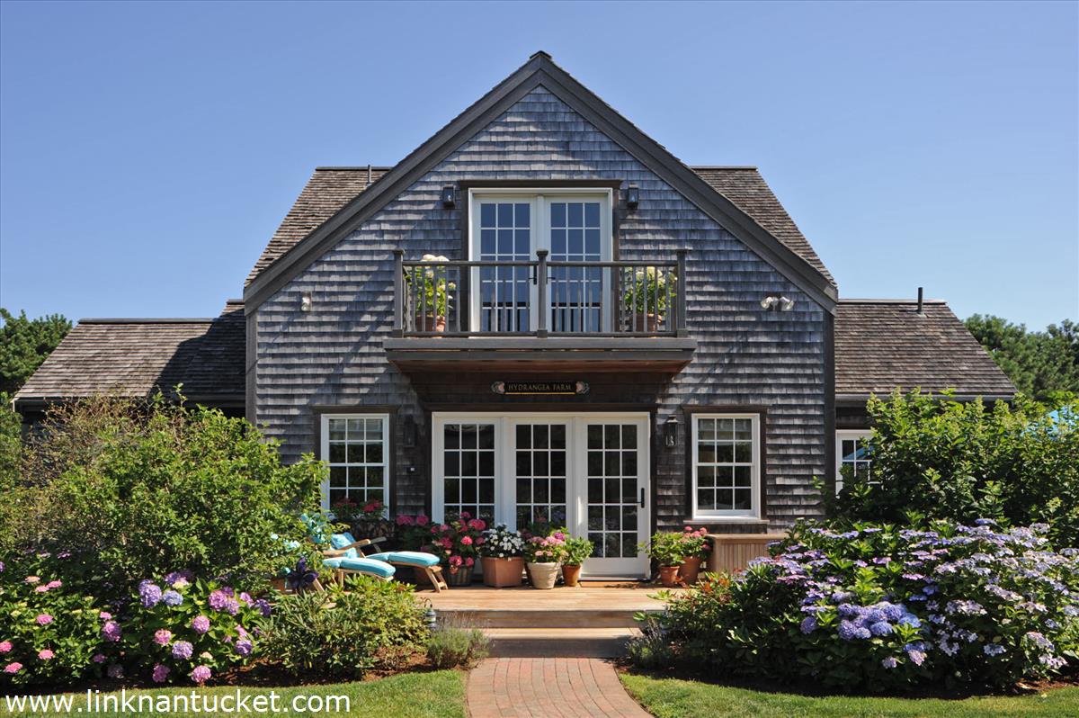 86 Madaket Road Nantucket, MA 02554 - Photo 1 of 21 Main House