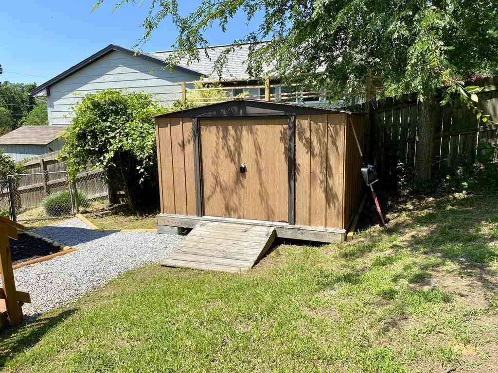 1504 North King Charles Road Raleigh, NC 27610 - Photo 18 of 28 Shed