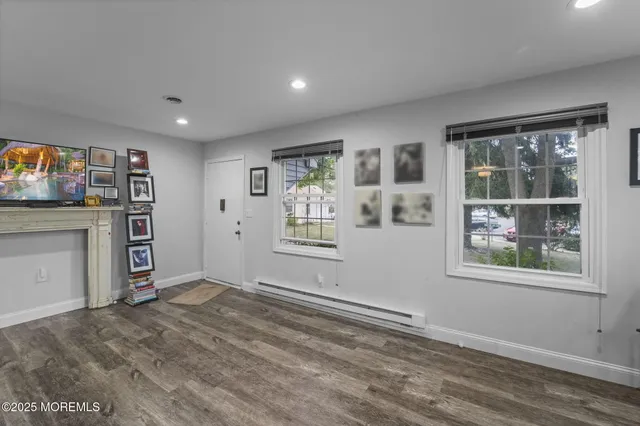 $345,000 | 32 A Plaza De Las Lobos, Freehold, NJ 07728