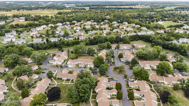 $345,000 | 32 A Plaza De Las Lobos, Freehold, NJ 07728