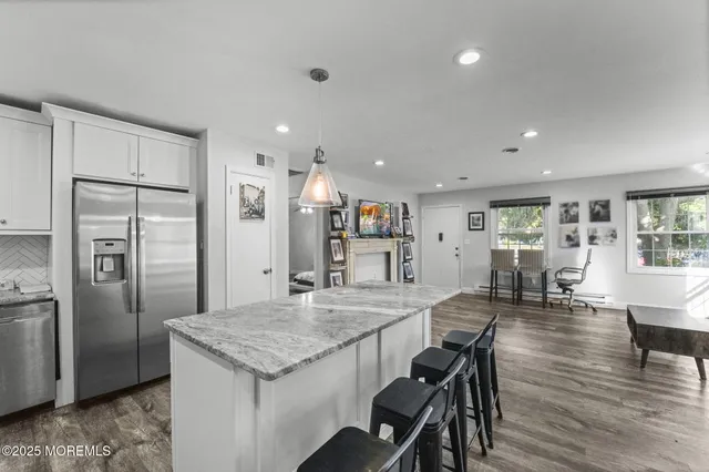 $345,000 | 32 A Plaza De Las Lobos, Freehold, NJ 07728