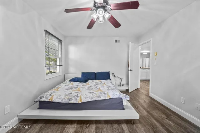 $345,000 | 32 A Plaza De Las Lobos, Freehold, NJ 07728