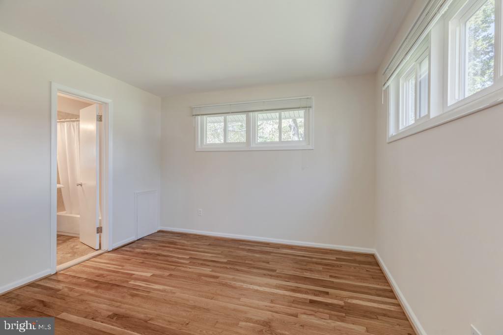 4403 Roundhill Road Alexandria, VA 22310 - Photo 24 of 45 Master Bedroom