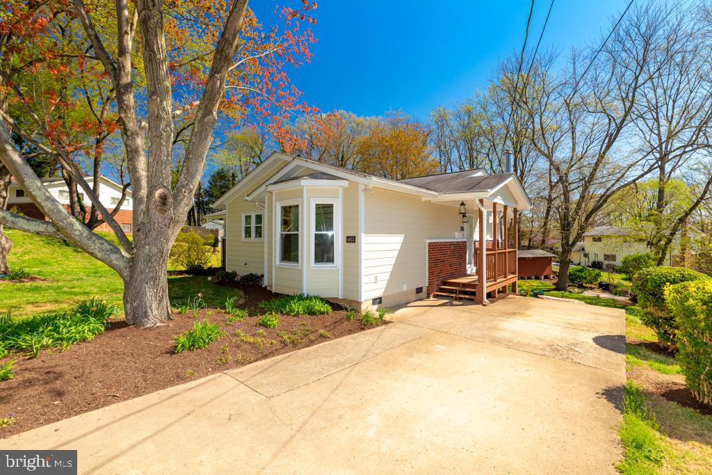 4403 Roundhill Road Alexandria, VA 22310 - Photo 4 of 45 4403 Roundhill Road