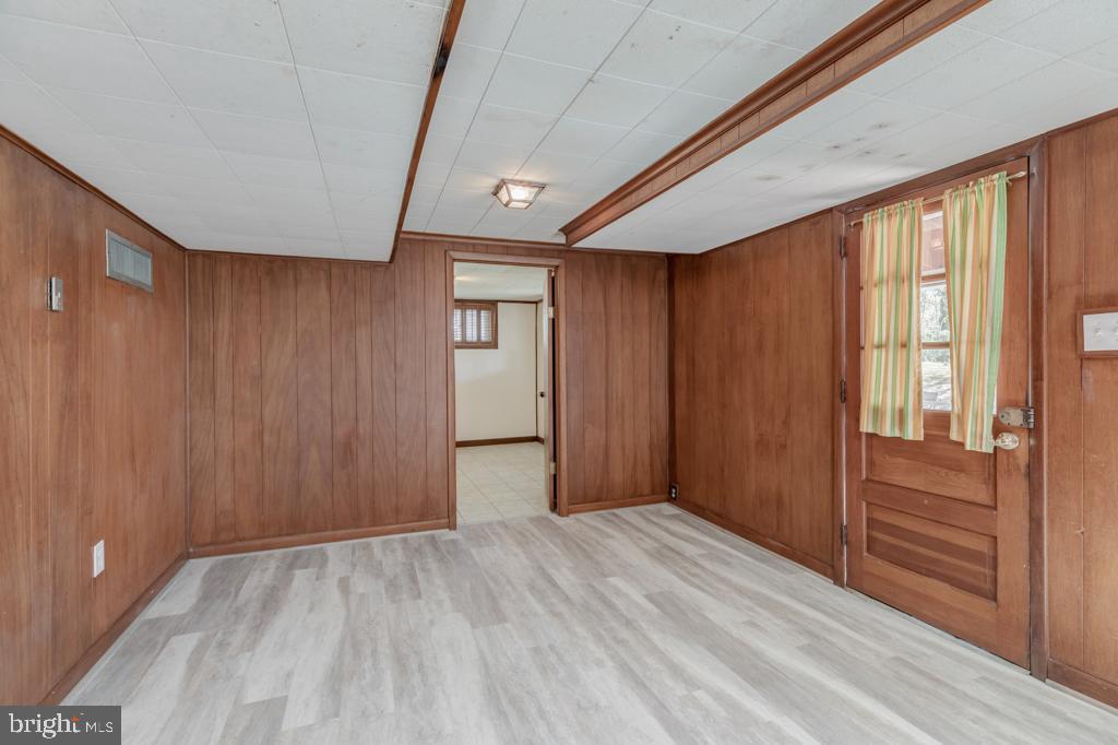 4403 Roundhill Road Alexandria, VA 22310 - Photo 34 of 45 Rec Room
