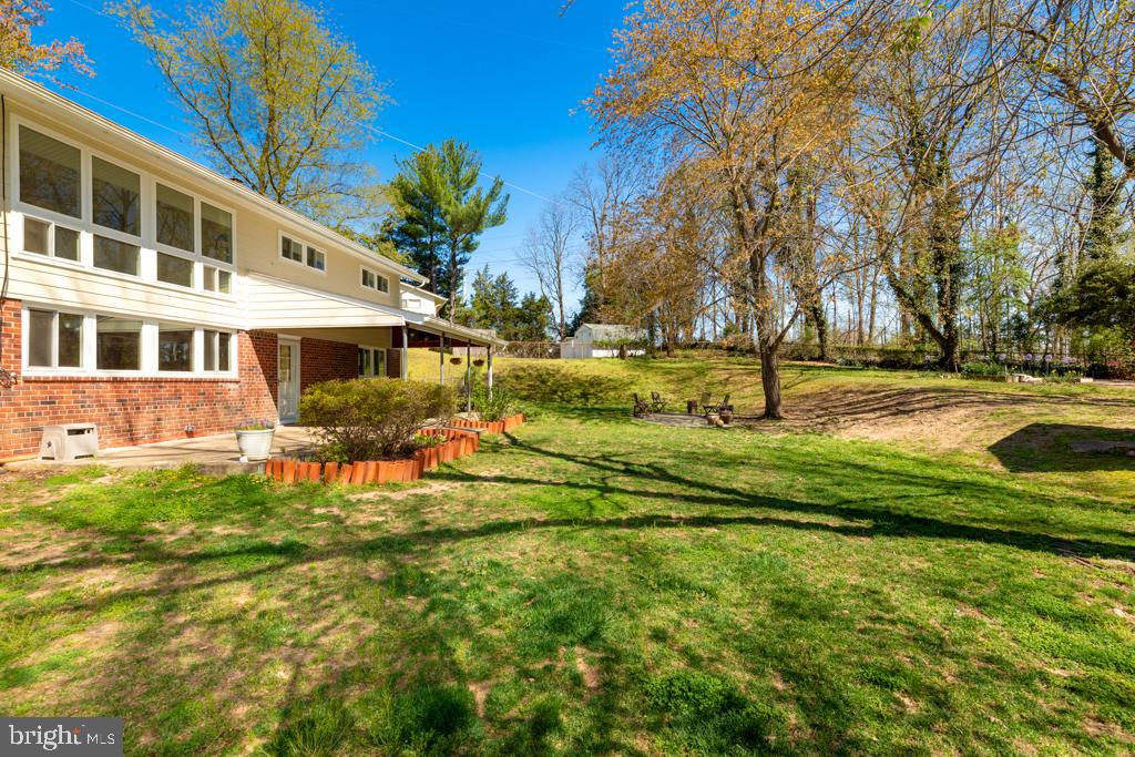 4403 Roundhill Road Alexandria, VA 22310 - Photo 42 of 45 Backyard