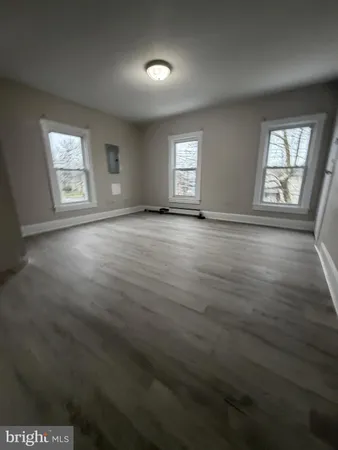 $1,950 | 615 South Seventh Street, Vineland, NJ 08360