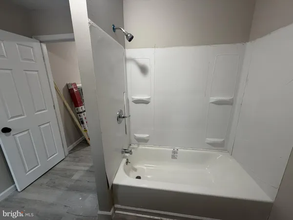 $1,950 | 615 South Seventh Street, Vineland, NJ 08360