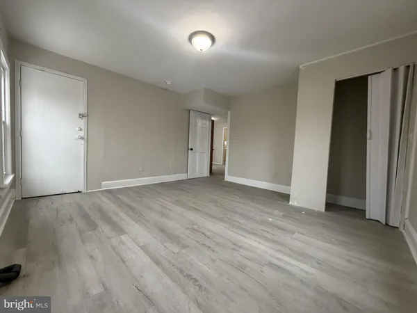 $1,950 | 615 South Seventh Street, Vineland, NJ 08360