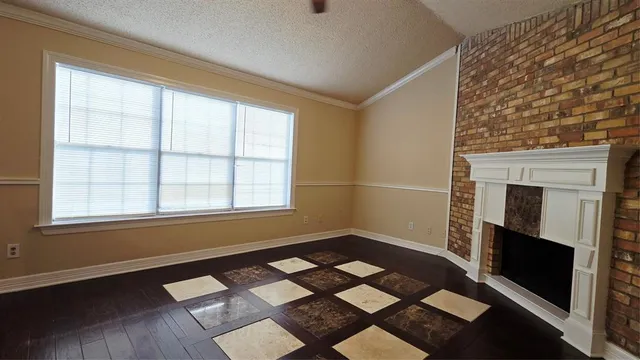 $1,395 | 2400 Jupiter Road, Unit B9, Plano, TX 75074