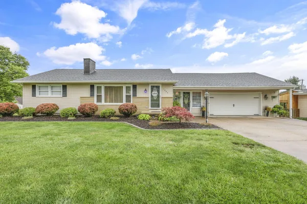 $319,900 | 1404 Pleasantville Road, Lancaster, OH 43130