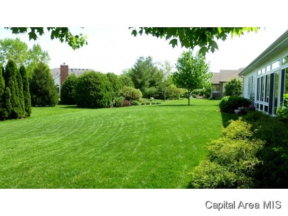 6404 Stonehaven Ridge Springfield, IL 62711 - Photo 4 of 24