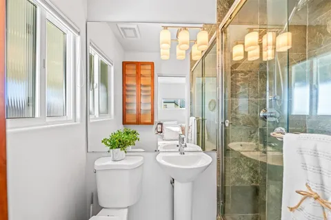 $4,299,000 | 4527 Narragansett Avenue, San Diego, CA 92107