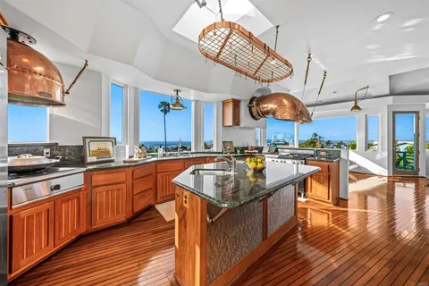$4,299,000 | 4527 Narragansett Avenue, San Diego, CA 92107