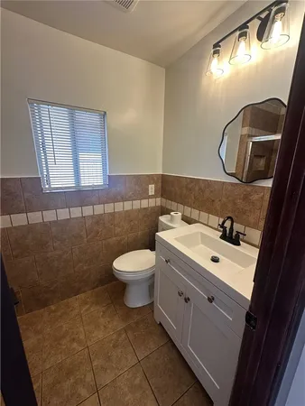 $2,395 | 1610 East Chevy Chase Drive, Glendale, CA 91206