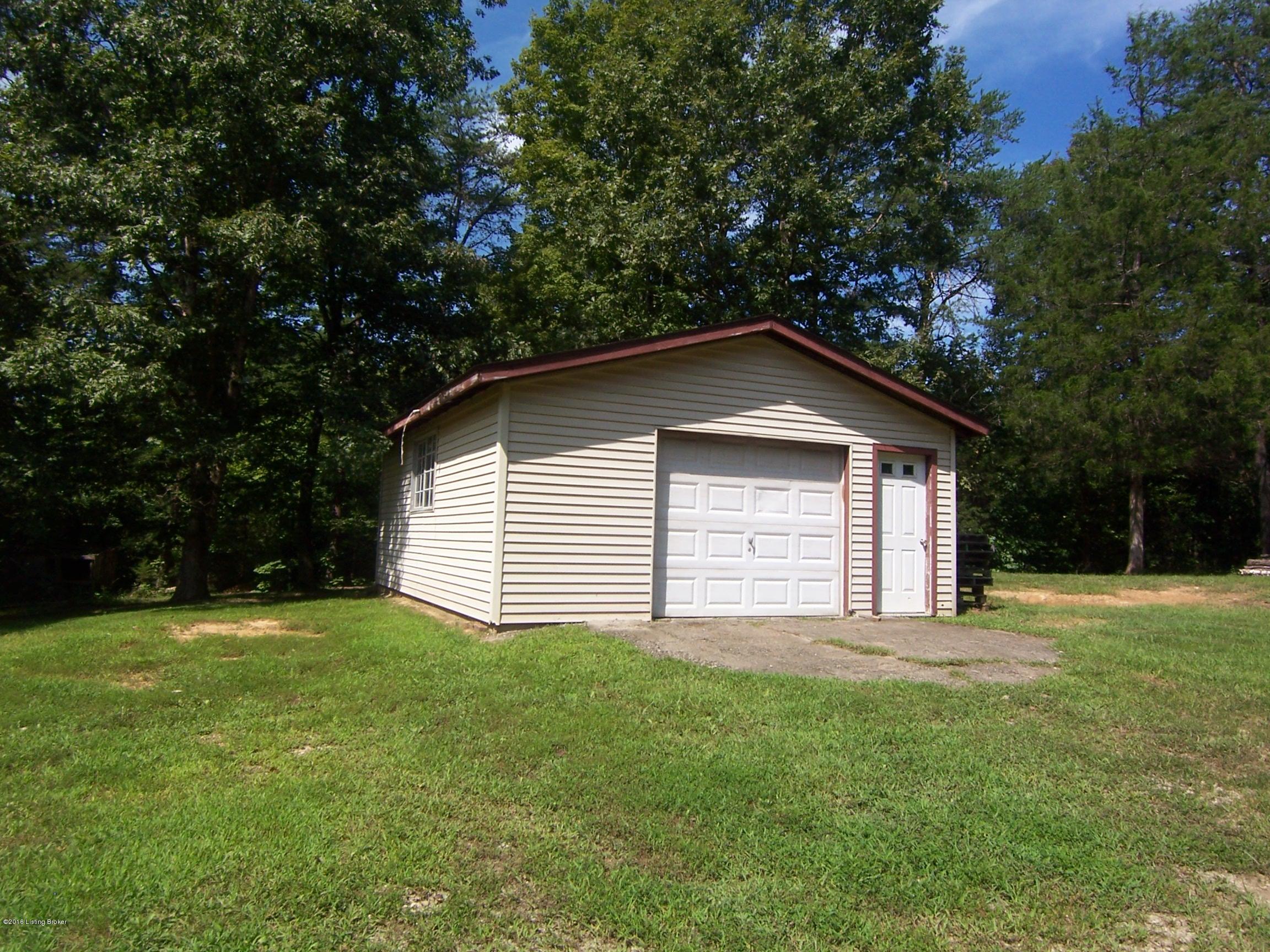 1147 Clarktown Road Bardstown, KY 40004 - Photo 12 of 16 Detached Garage