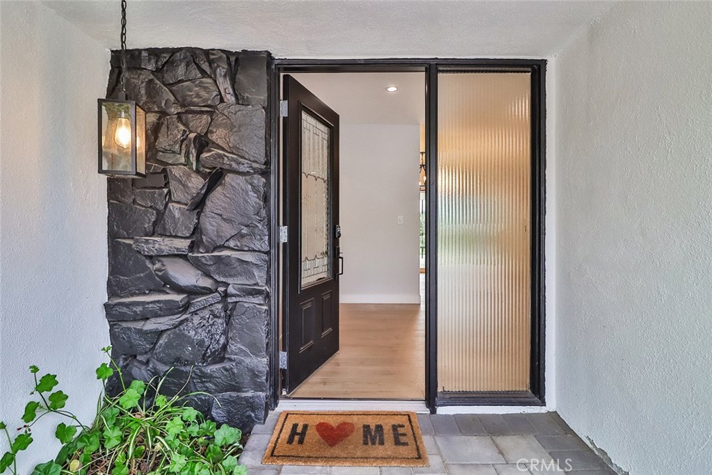 8 West Janss Road Thousand Oaks, CA 91360 - Photo 2 of 52