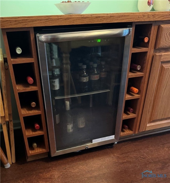 10918 Stiles Road Whitehouse, OH 43571 - Photo 10 of 21 Wine Refrigerator