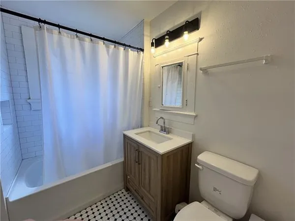 $2,150 | 729 Elmira Avenue, New Orleans, LA 70114