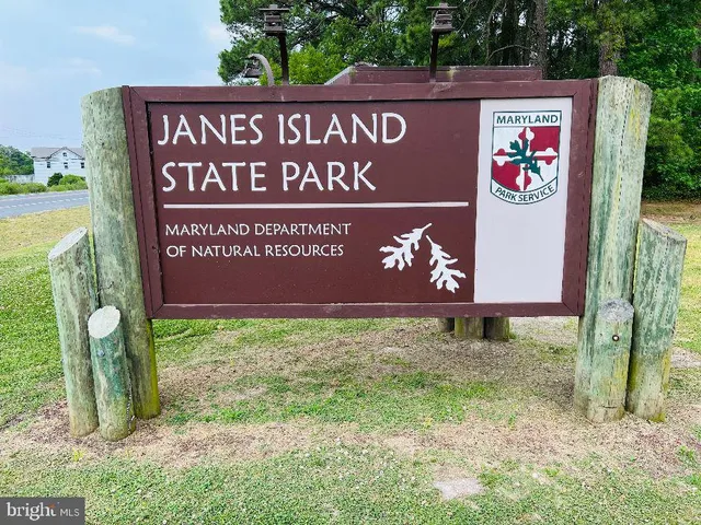 $219,000 | 232 North Somerset Avenue, Crisfield, MD 21817