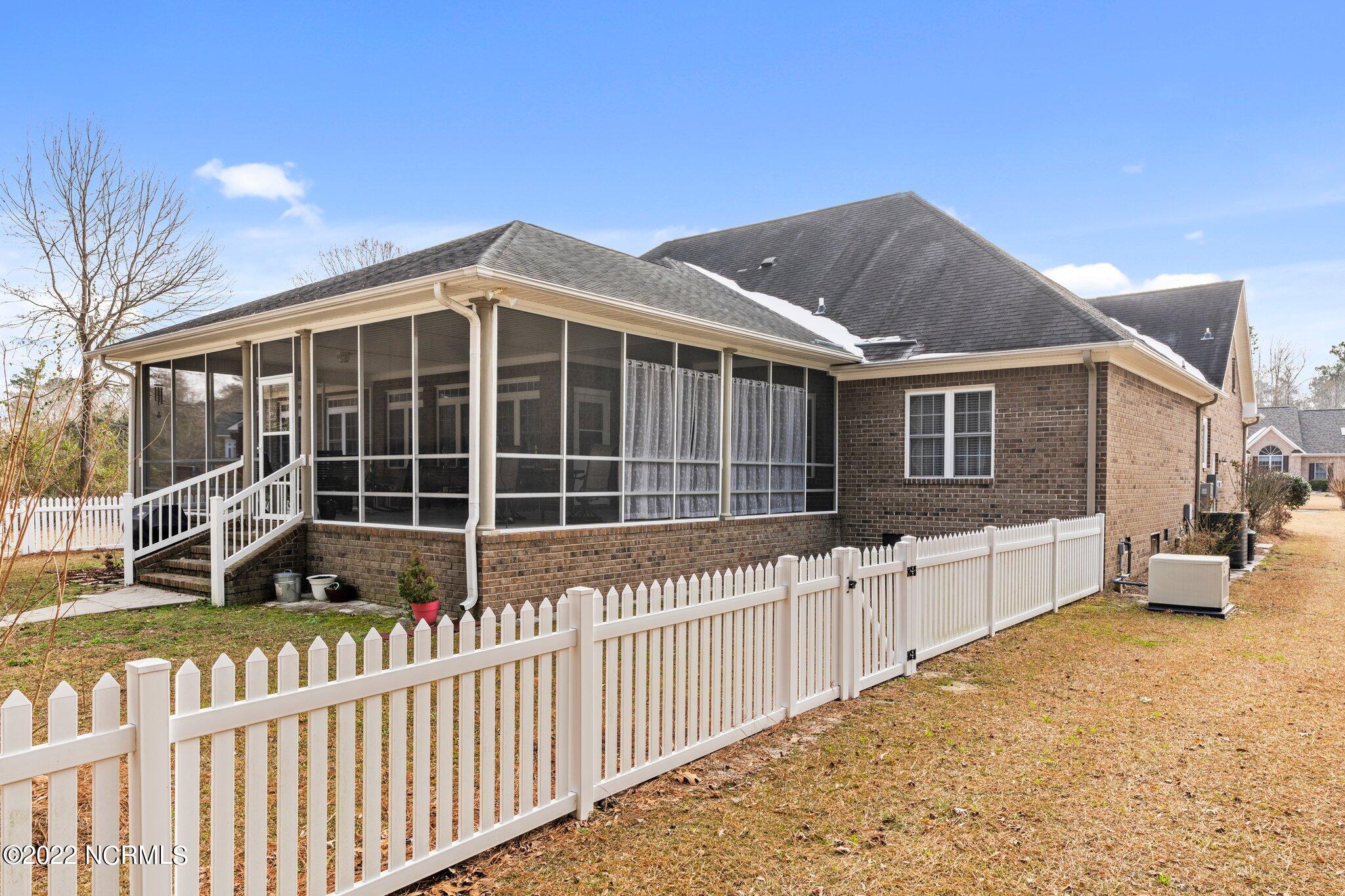 206 Nydegg Road New Bern, NC 28562 - Photo 49 of 64 Rear View