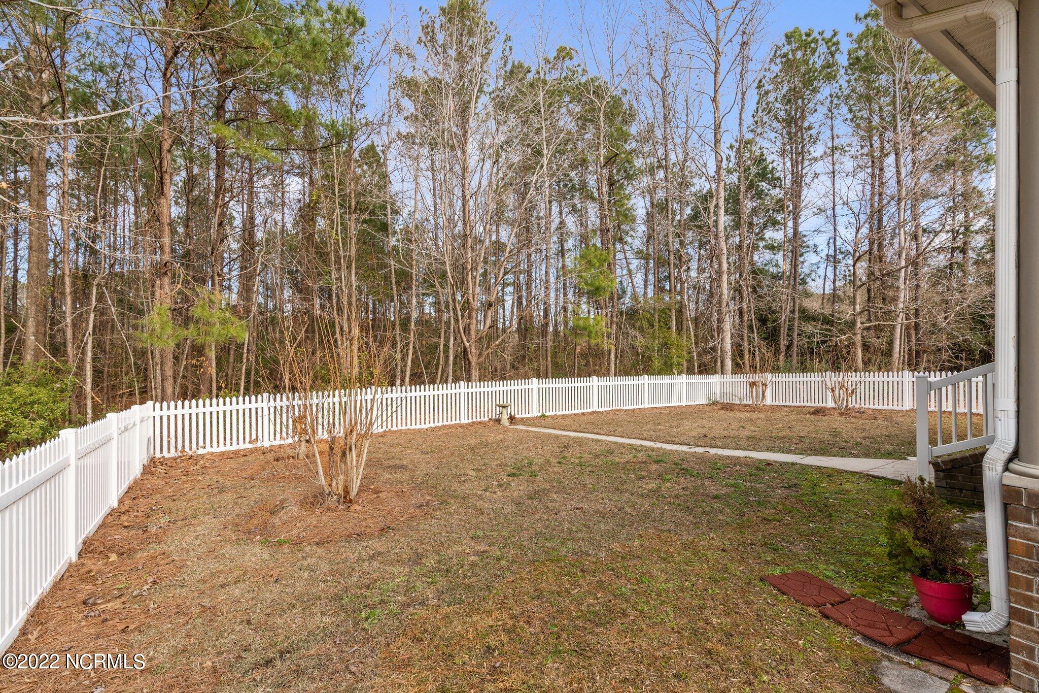 206 Nydegg Road New Bern, NC 28562 - Photo 51 of 64 Easy Maintenance