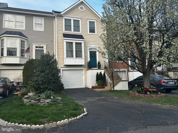 $420,000 | 207 Knollwood Court, Stafford, VA 22554