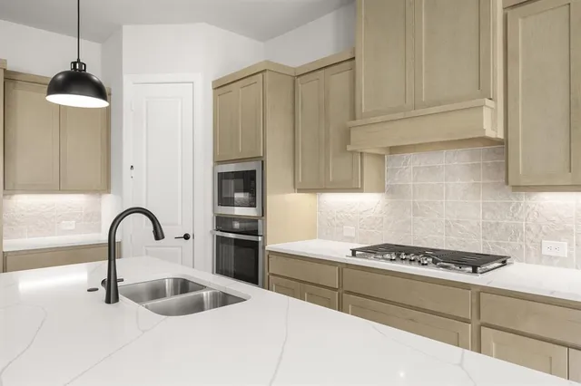 $518,895 | 16953 Leatherflower Boulevard, Justin, TX 76247