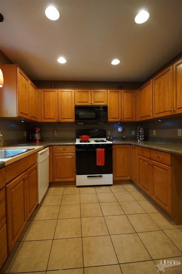 321 Stormy Ridge Place Fort Wayne, IN 46804 - Photo 9 of 26