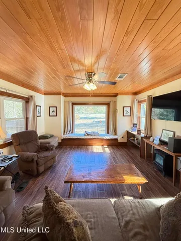 $220,000 | 5093 Highway 35, Carrollton, MS 38917