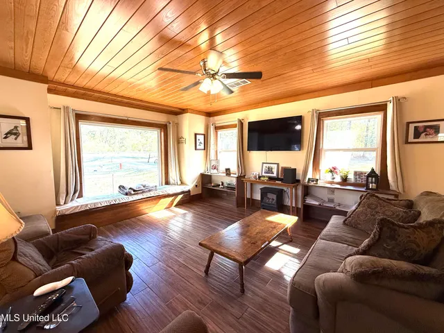 $220,000 | 5093 Highway 35, Carrollton, MS 38917