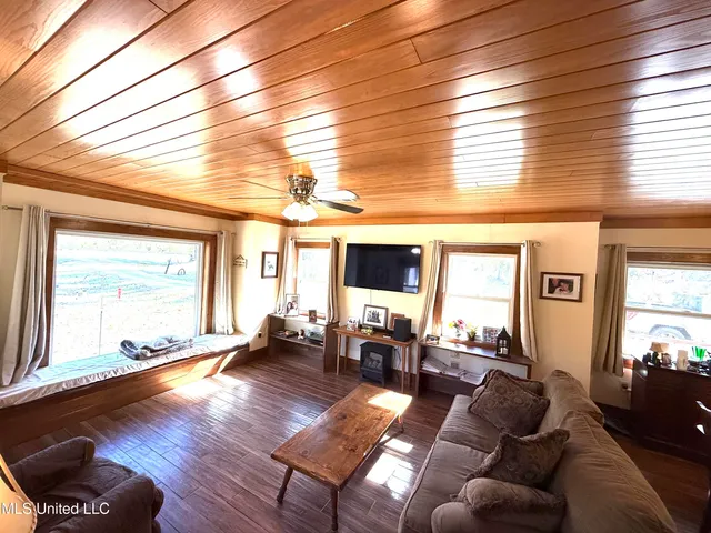 $220,000 | 5093 Highway 35, Carrollton, MS 38917