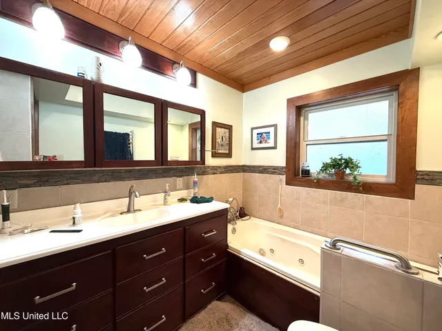 $220,000 | 5093 Highway 35, Carrollton, MS 38917